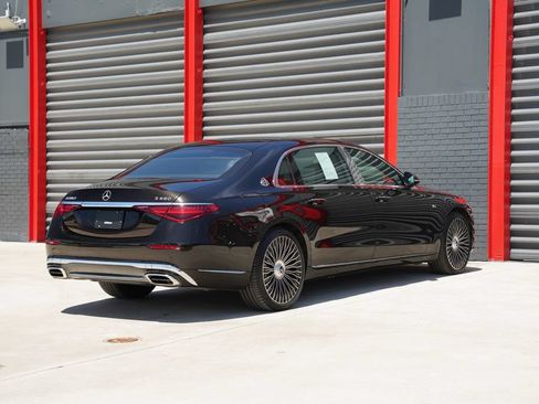 Used 2024 Mercedes-Benz Maybach S 680 4MATIC image 12