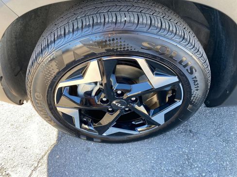 Used 2025 Kia Seltos S image 30