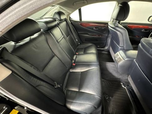 Used 2011 Lexus LS 460 AWD w/ Luxury Value Edition image 30