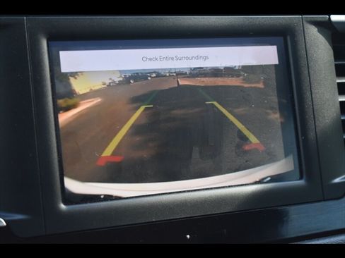 Used 2022 Chrysler Voyager LX w/ Fleet Security Group FWD image 11