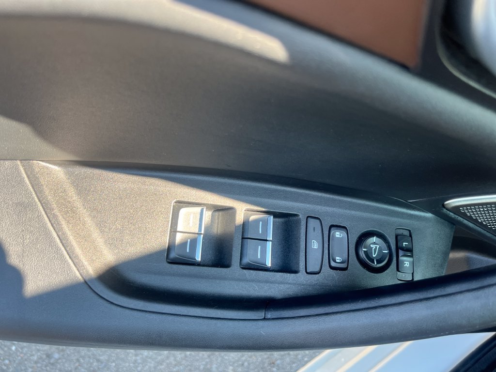 Used 2021 Acura TLX w/ Technology Package FWD image 12