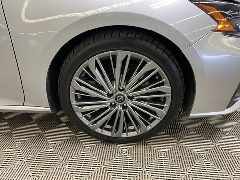 Used 2023 Nissan Altima 2.5 SL image 17