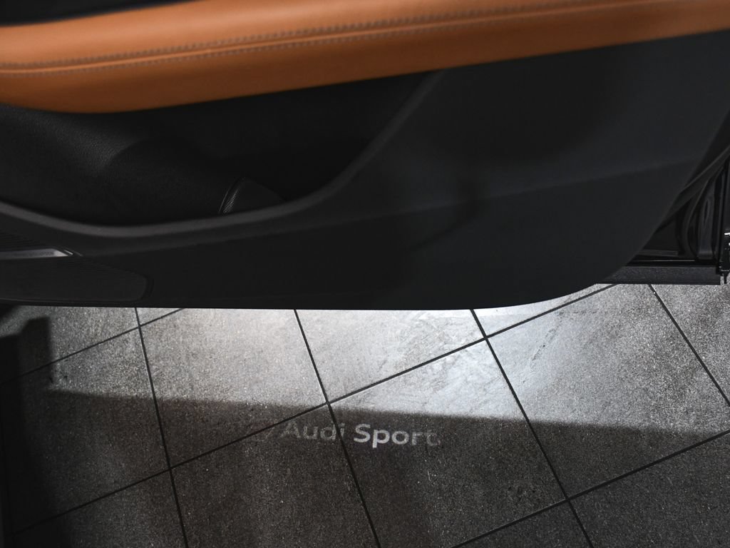 Used 2021 Audi RS Q8 AWD/4WD image 20