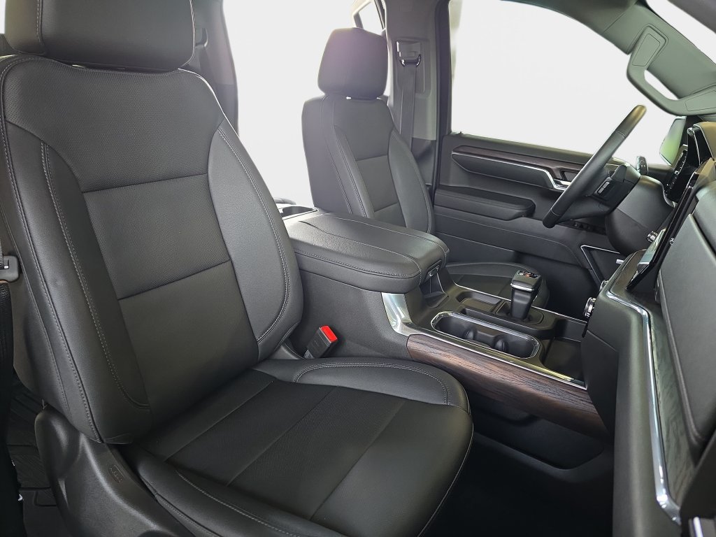 Used 2023 GMC Sierra 1500 SLT w/ SLT Premium Package AWD/4WD image 12