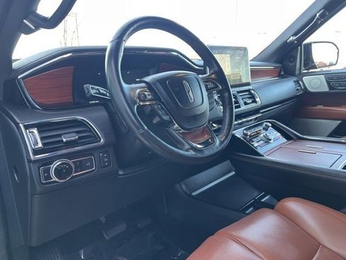 Used 2021 Lincoln Navigator L Reserve w/ Luxury Package image 27