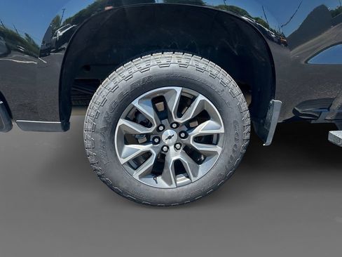 Used 2023 Chevrolet Silverado 1500 RST AWD/4WD image 10
