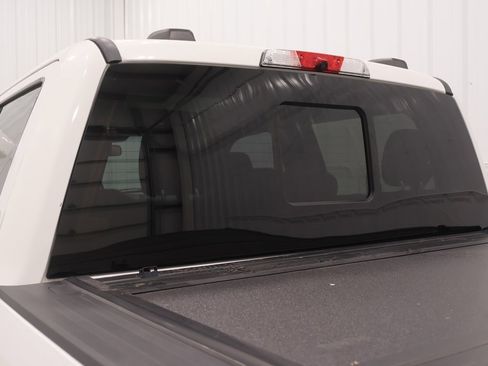 Certified 2022 Ford F250 Platinum w/ FX4 Off-Road Package image 40