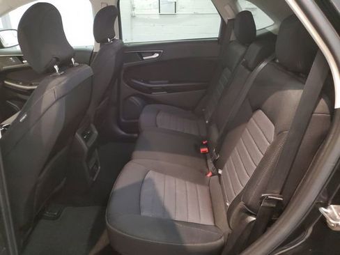 Used 2016 Ford Edge SE AWD/4WD image 26