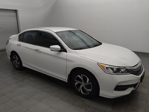 Used 2017 Honda Accord LX image 11