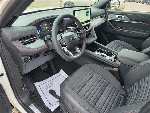 New 2026 Ford Explorer ST-Line w/ ST-Line Street Pack image 9