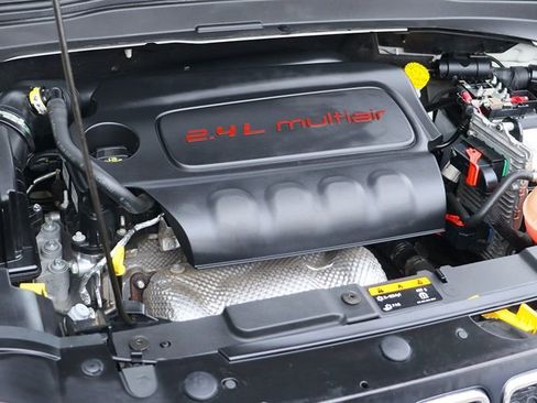 Used 2020 Jeep Renegade Latitude w/ Popular Equipment Group image 58