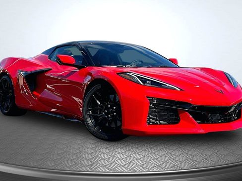 Used 2024 Chevrolet Corvette Z06 RWD image 12