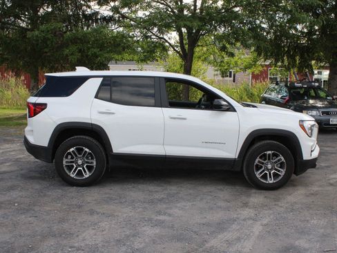 Used 2026 GMC Terrain Elevation AWD/4WD image 4