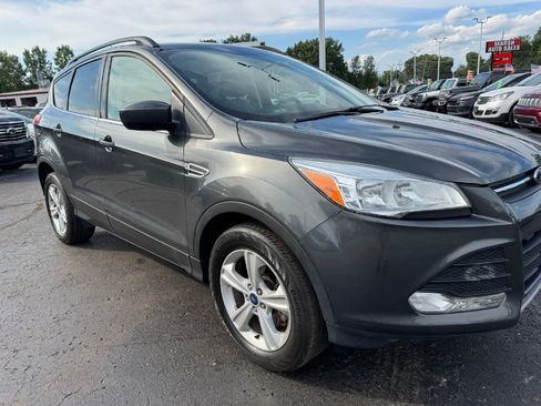 Used 2015 Ford Escape SE w/ Equipment Group 201A AWD/4WD image 12