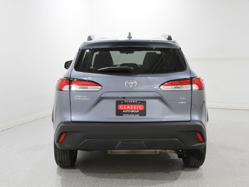 Used 2024 Toyota Corolla Cross LE image 19
