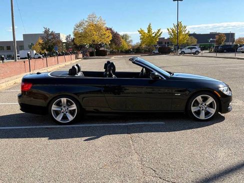 Used 2011 BMW 328i Convertible image 1