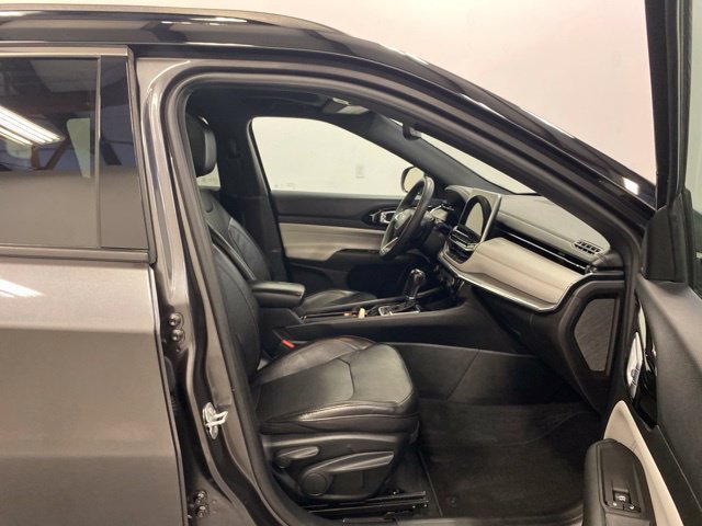 Used 2023 Jeep Compass Limited w/ Sun and Sound Group AWD/4WD image 25