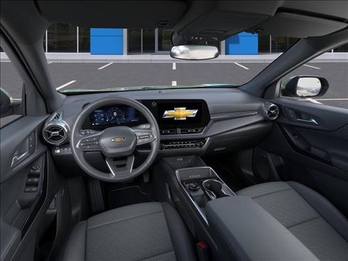 New 2026 Chevrolet Equinox LT w/ Convenience Package II image 15