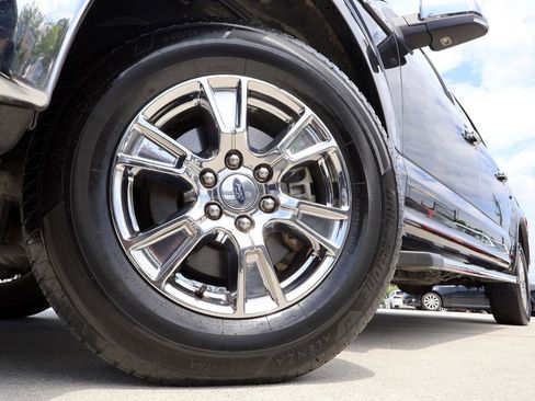 Used 2015 Ford F150 Lariat RWD image 24