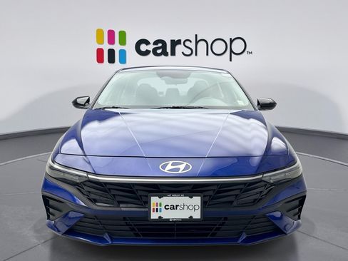 Used 2025 Hyundai Elantra Sport FWD image 8