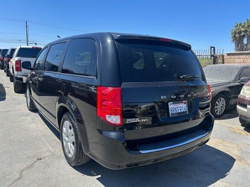 Used 2019 Dodge Grand Caravan SE w/ UConnect Hands-Free Group FWD image 31