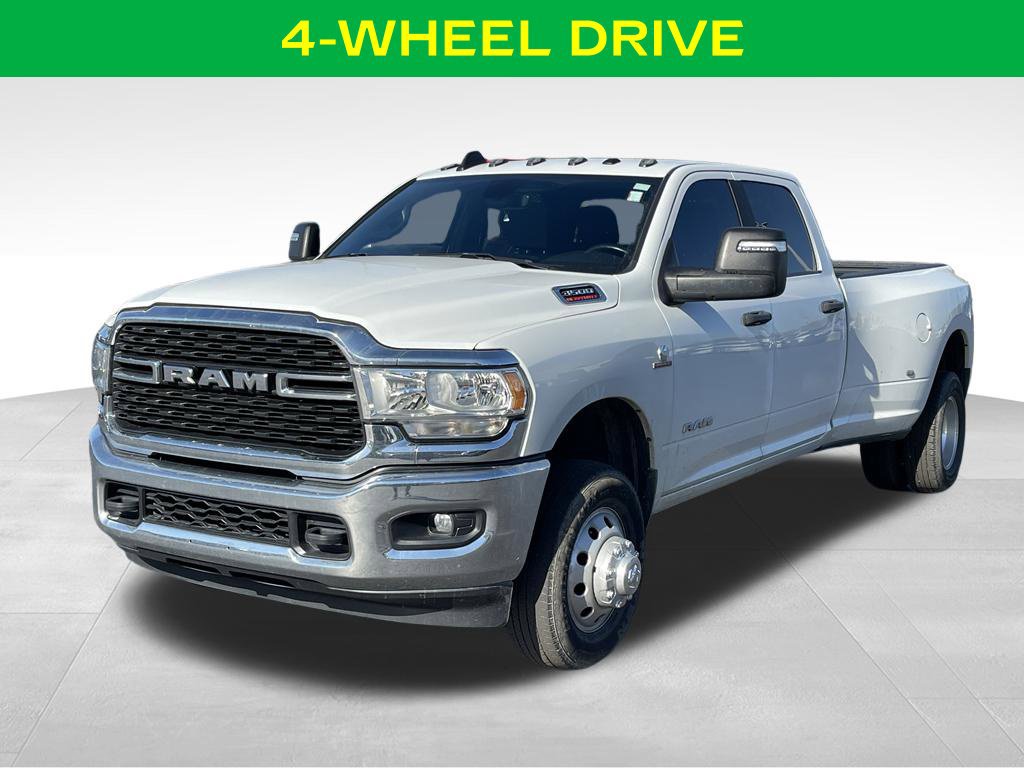 Used 2024 RAM 3500 Big Horn AWD/4WD image 3