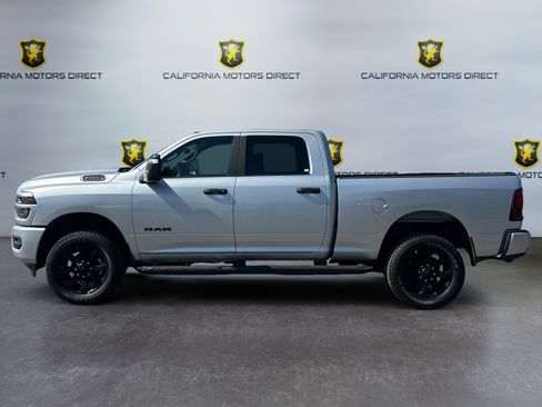 Used 2026 RAM 2500 Big Horn AWD/4WD image 2