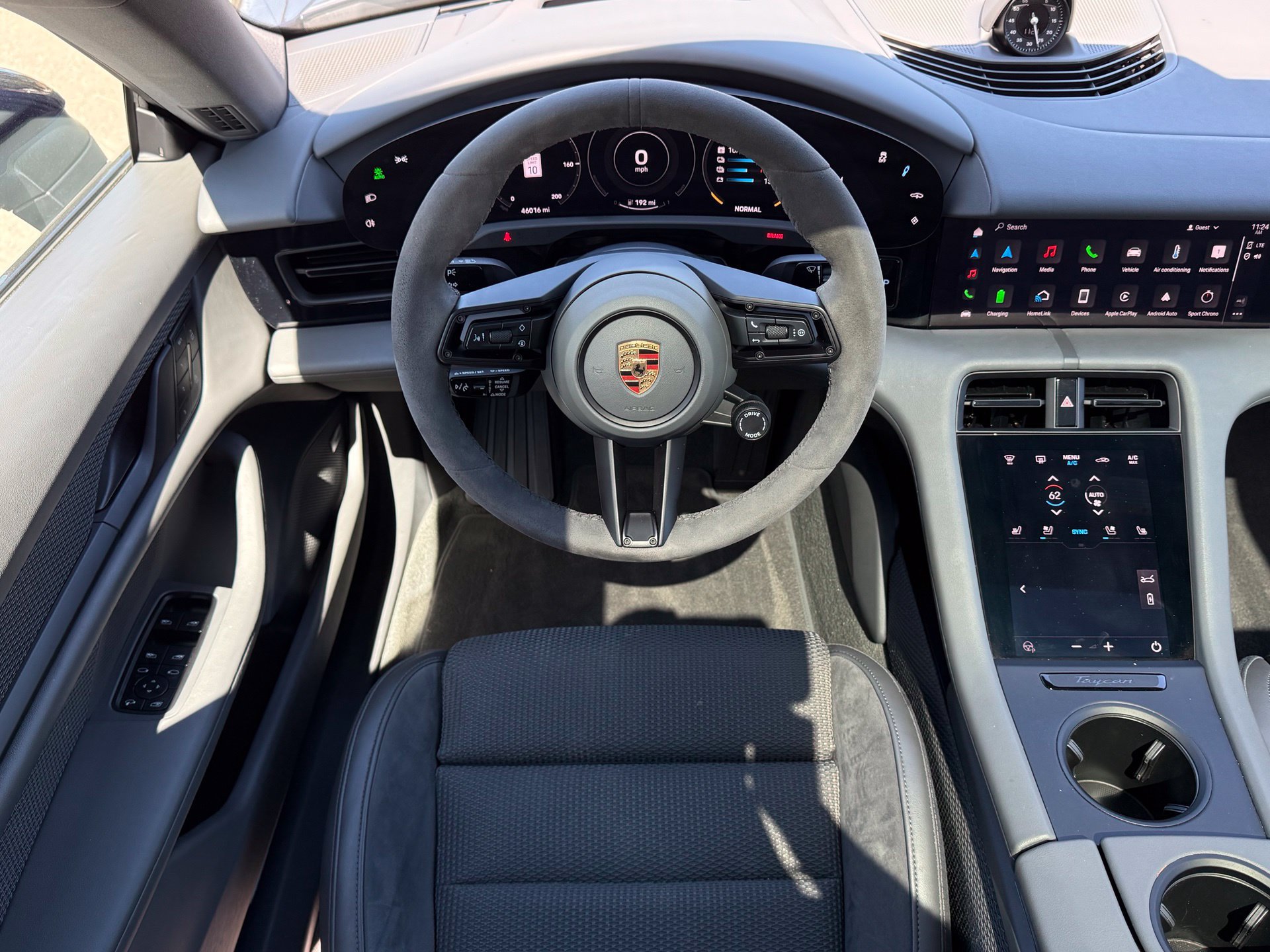 Certified 2023 Porsche Taycan 4S AWD/4WD image 15
