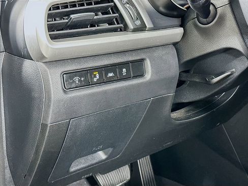 Used 2020 Kia Telluride LX image 10