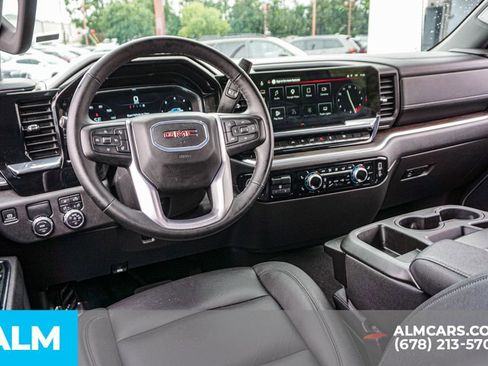Used 2025 GMC Sierra 1500 SLT RWD image 27