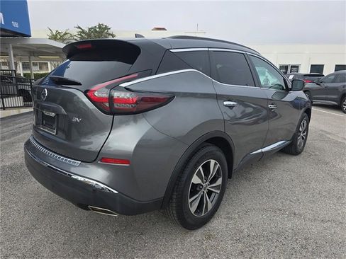 Used 2022 Nissan Murano SV image 3