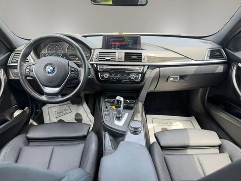 Used 2018 BMW 330i xDrive Sedan AWD/4WD image 10