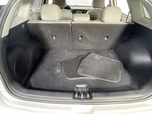 Used 2019 Kia Niro Touring image 25