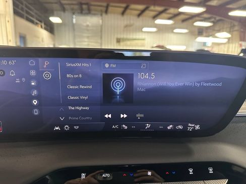 Used 2025 Buick Enclave Avenir w/ Trailering Package, 5000 lbs. AWD/4WD image 23
