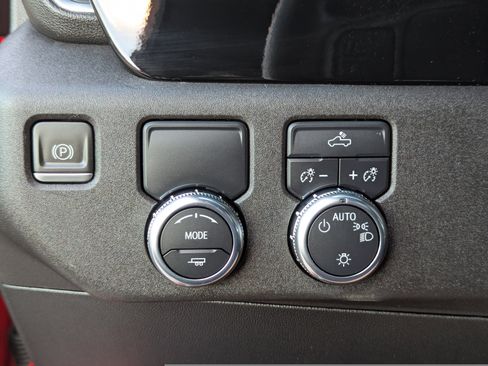 Certified 2023 GMC Sierra 1500 SLE image 26