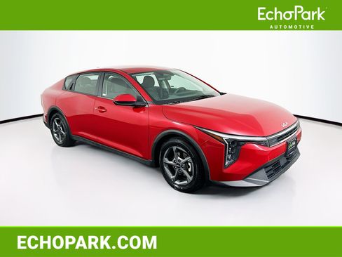Used 2025 Kia K4 FWD image 1