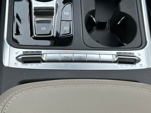 New 2026 Kia Carnival SX image 30