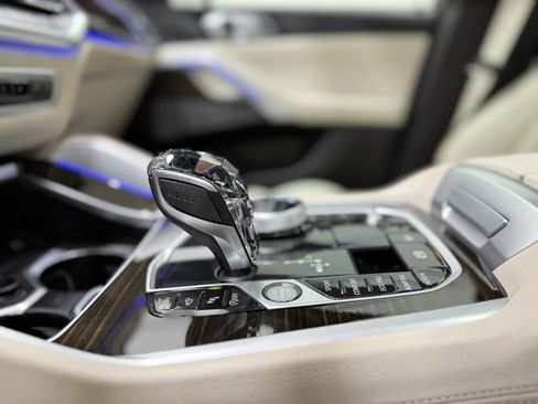 Used 2020 BMW X6 xDrive40i w/ Executive Package image 16