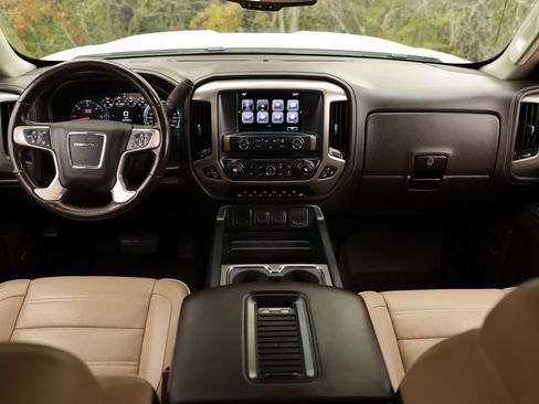 Used 2018 GMC Sierra 1500 Denali image 23