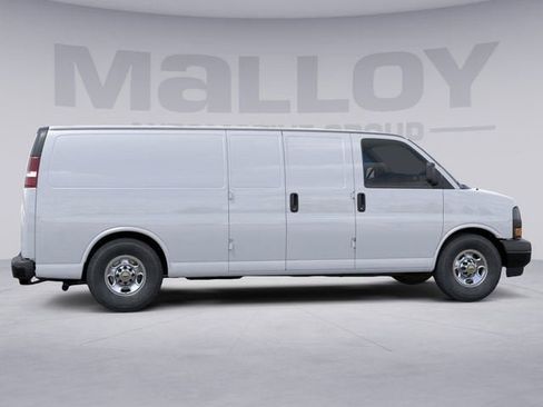 New 2025 Chevrolet Express 3500 Extended w/ Driver Convenience Package image 5