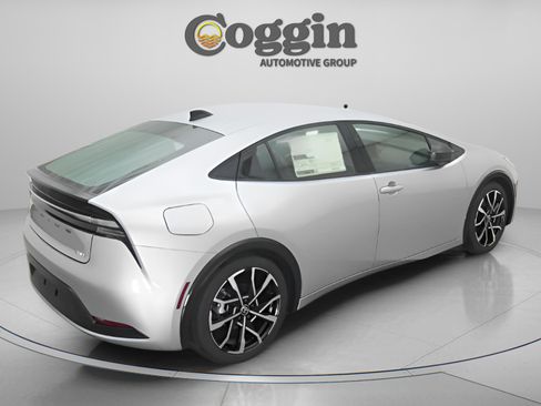 New 2026 Toyota Prius Plug-In Hybrid image 18