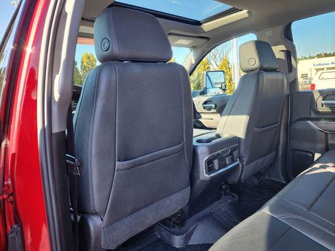 Used 2022 Chevrolet Silverado 3500 LTZ w/ LTZ Convenience Package image 16