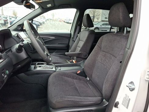 Certified 2022 Honda Pilot Sport image 13