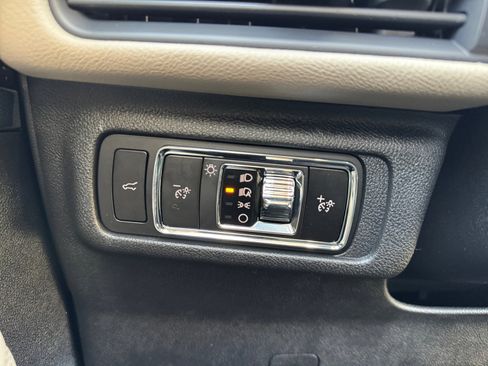 New 2026 Lincoln Corsair Premiere image 19