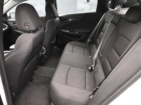 Used 2022 Chevrolet Malibu LT FWD image 12