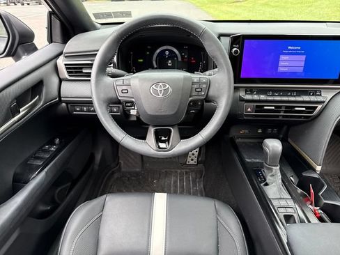 Used 2026 Toyota Camry SE w/ Multimedia Upgrade Package FWD image 19