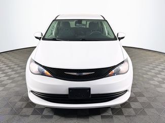 Used 2020 Chrysler Voyager L FWD video 2