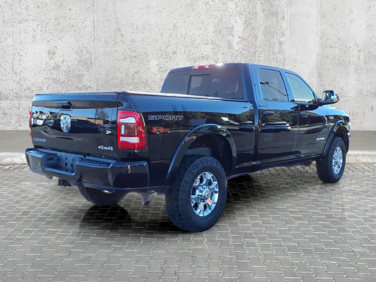 Used 2022 RAM 2500 Laramie AWD/4WD image 10
