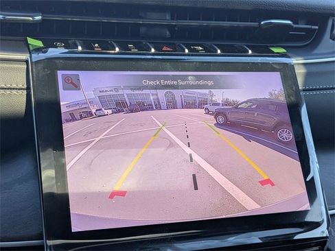 New 2025 Jeep Grand Cherokee Limited image 21