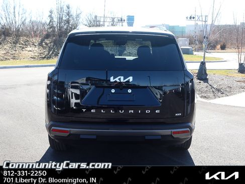 New 2027 Kia Telluride S image 5